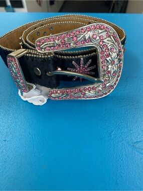 W b Atlas Black Hair-On Leather Belt with Pink Crystal Western Buckle